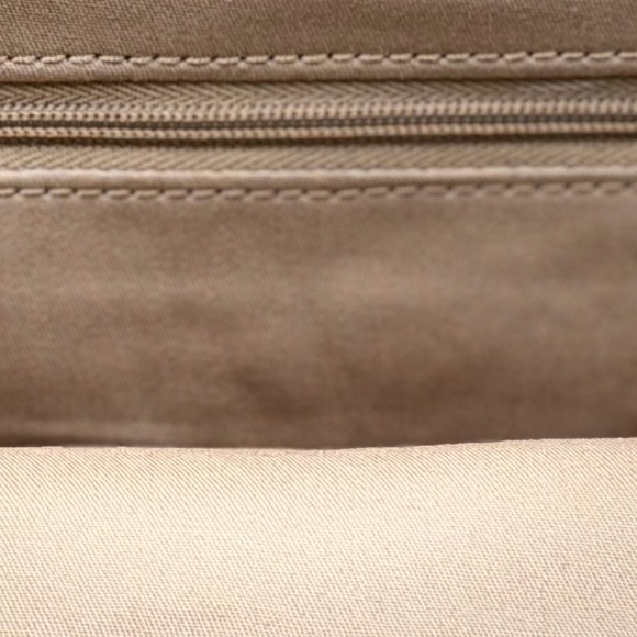 HOBO Cherry Red Clutch - Picture 9 of 9